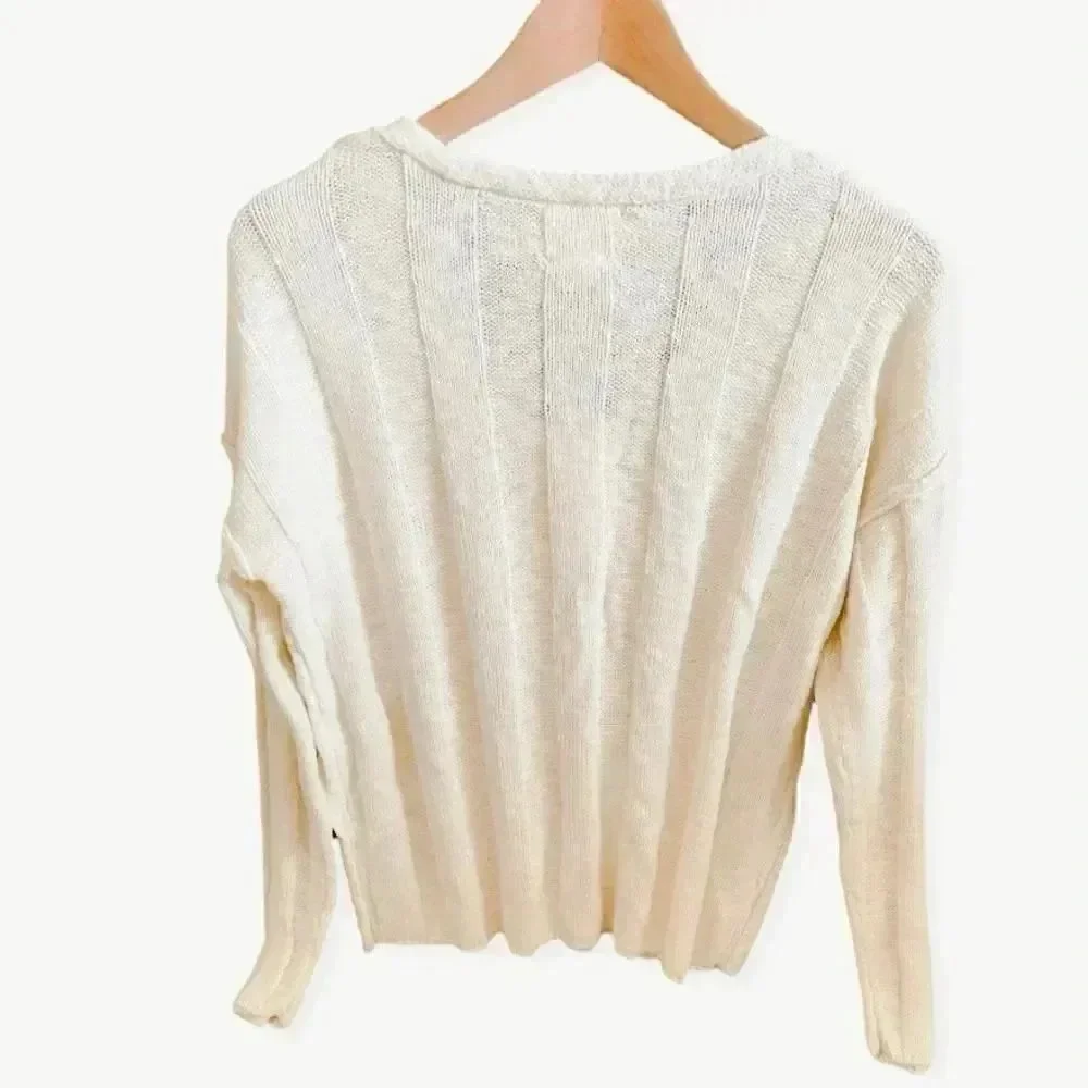 Hippie Rose Winter White V Neck Womens Sweater Sz Small